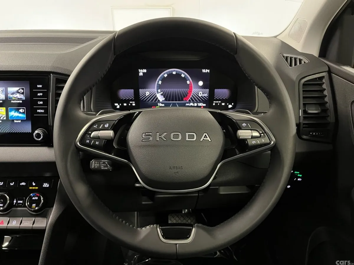 Skoda Karoq SUV, Petrol, 2026, Black