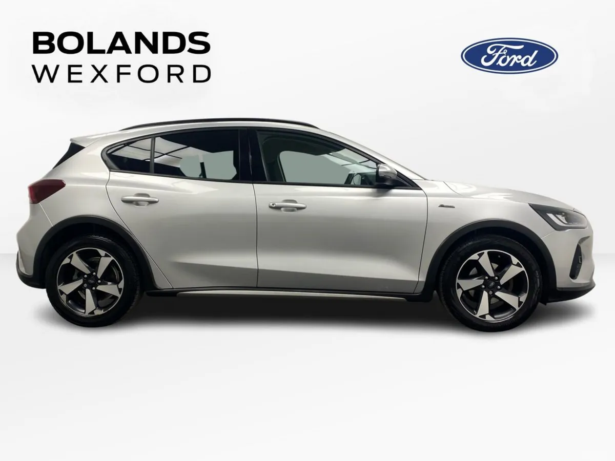 Ford Focus Hatchback, Petrol, 2023, Grey