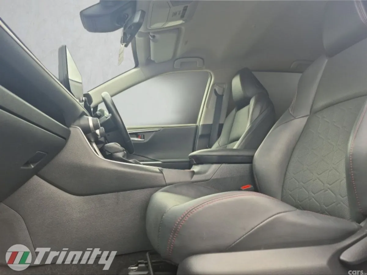 Toyota RAV4 SUV, Petrol Hybrid, 2023, Grey