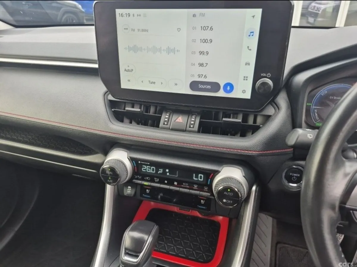 Toyota RAV4 SUV, Petrol Hybrid, 2023, Grey