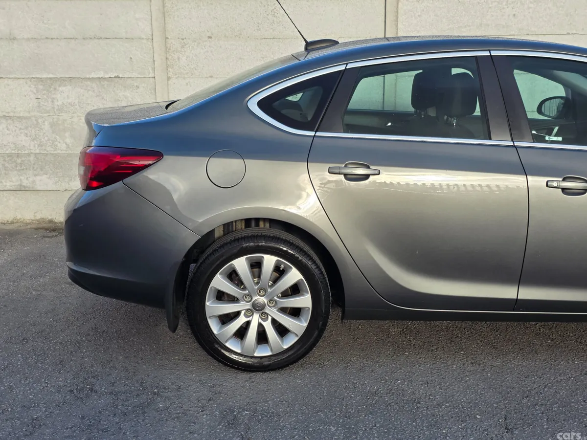 Opel Astra Saloon, Diesel, 2018, Grey