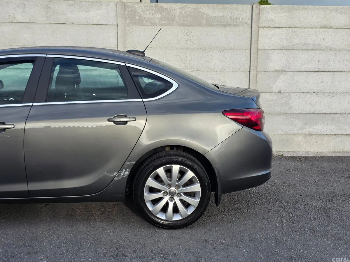Opel Astra Saloon, Diesel, 2018, Grey