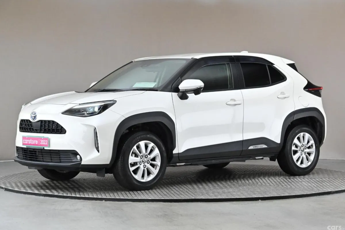 Toyota Yaris Cross SUV, Petrol Hybrid, 2022, White