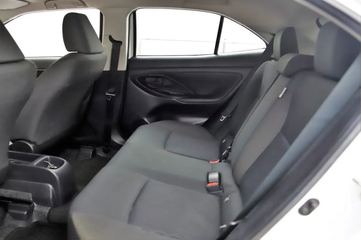 Toyota Yaris Cross SUV, Petrol Hybrid, 2022, White