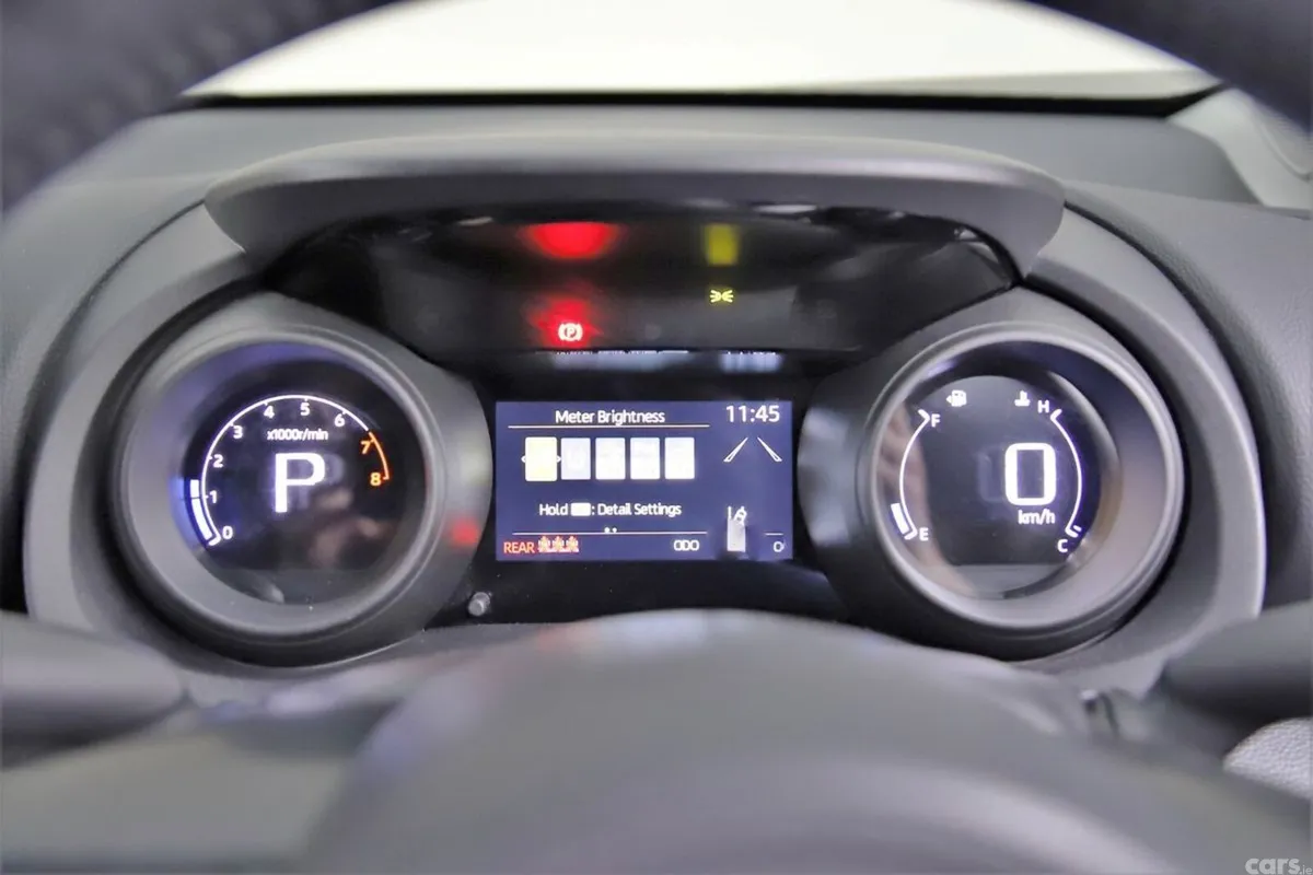 Toyota Yaris Cross SUV, Petrol Hybrid, 2022, White