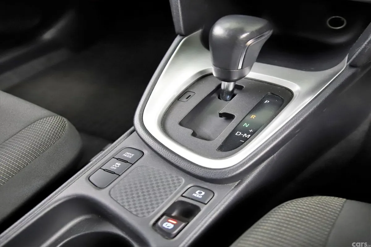 Toyota Yaris Cross SUV, Petrol Hybrid, 2022, White