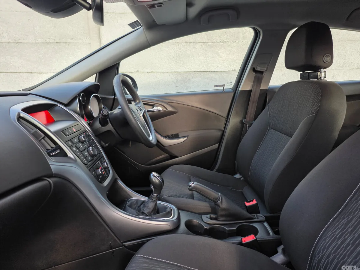 Opel Astra Saloon, Diesel, 2018, Grey