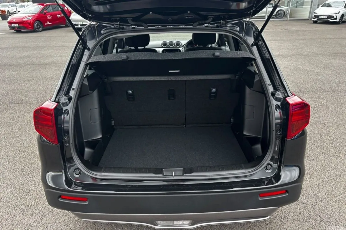 Suzuki Vitara SUV, Petrol, 2023, Black
