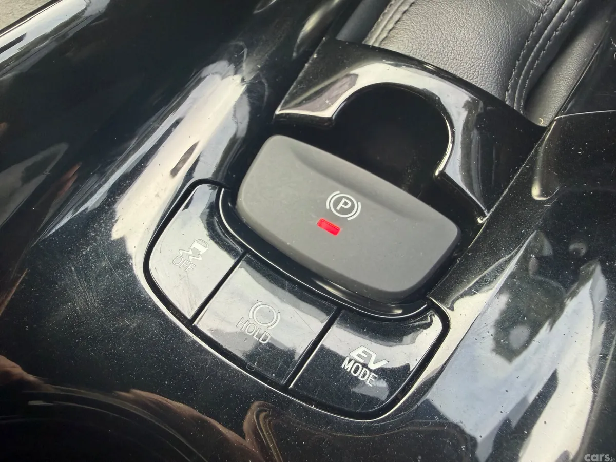 Toyota C-HR SUV, Petrol Hybrid, 2019, White