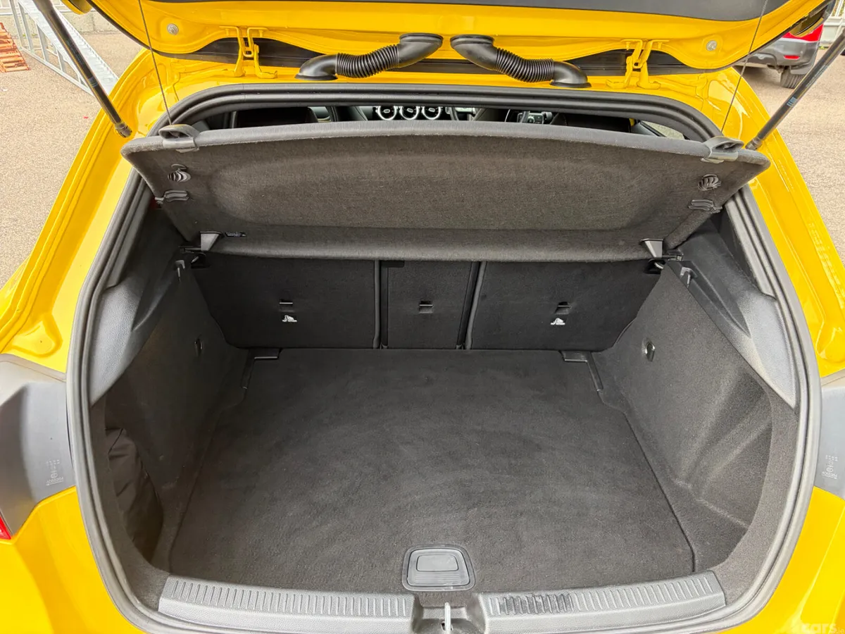 Mercedes-Benz A-Class Hatchback, Petrol, 2019, Yellow