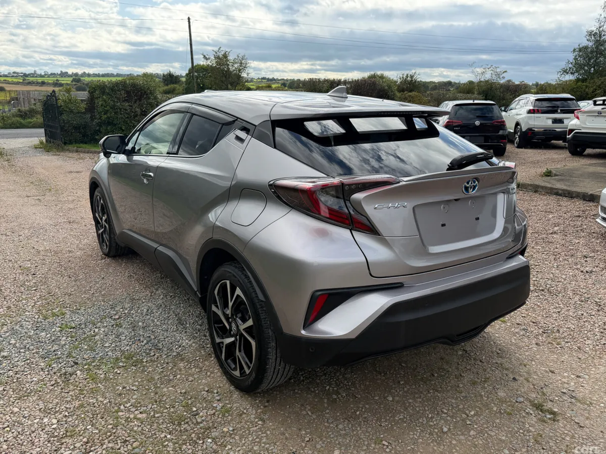 Toyota C-HR SUV, Petrol Hybrid, 2019, Silver