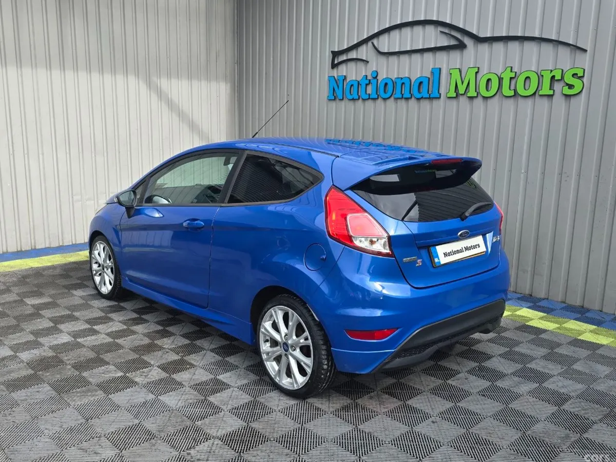 Ford Fiesta Hatchback, Petrol, 2013, Blue