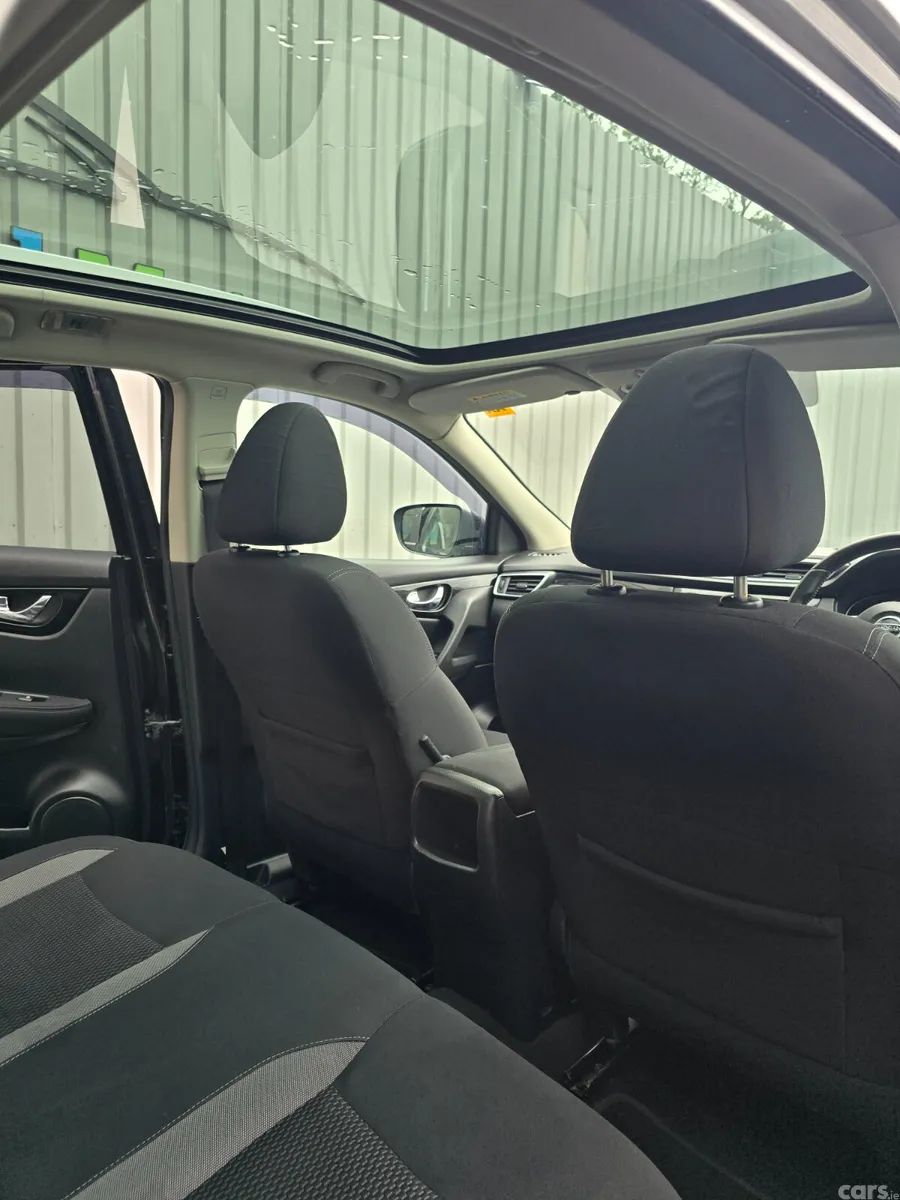 Nissan Qashqai MPV, Diesel, 2018, Black