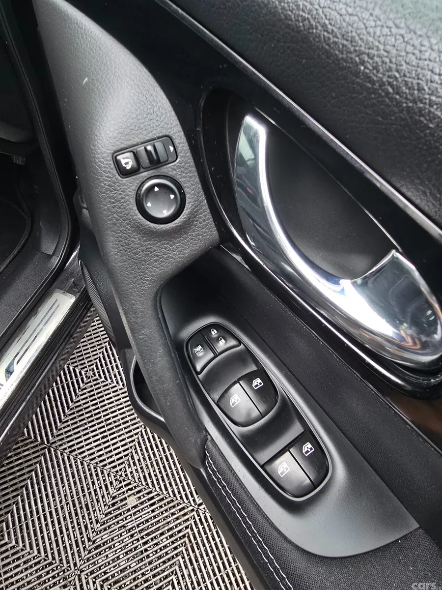 Nissan Qashqai MPV, Diesel, 2018, Black