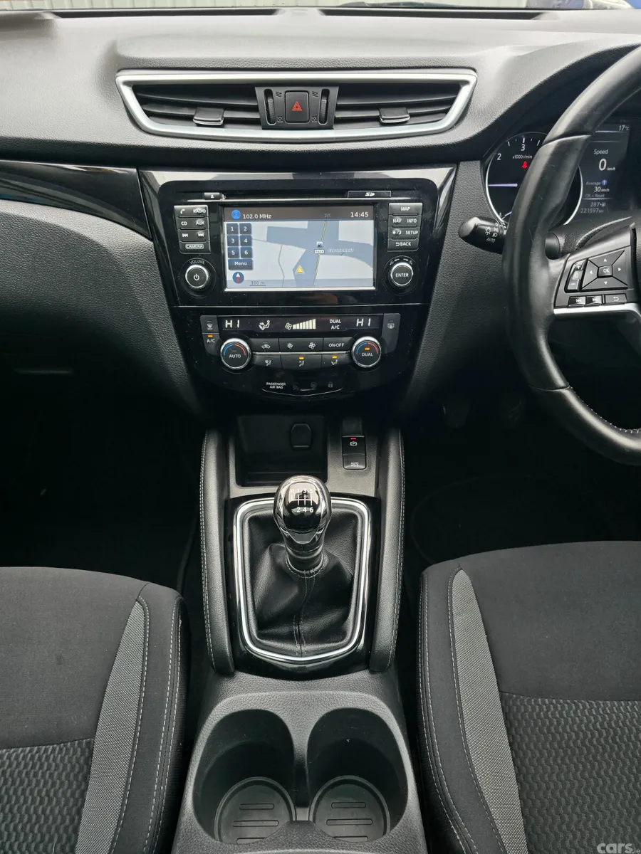 Nissan Qashqai MPV, Diesel, 2018, Black