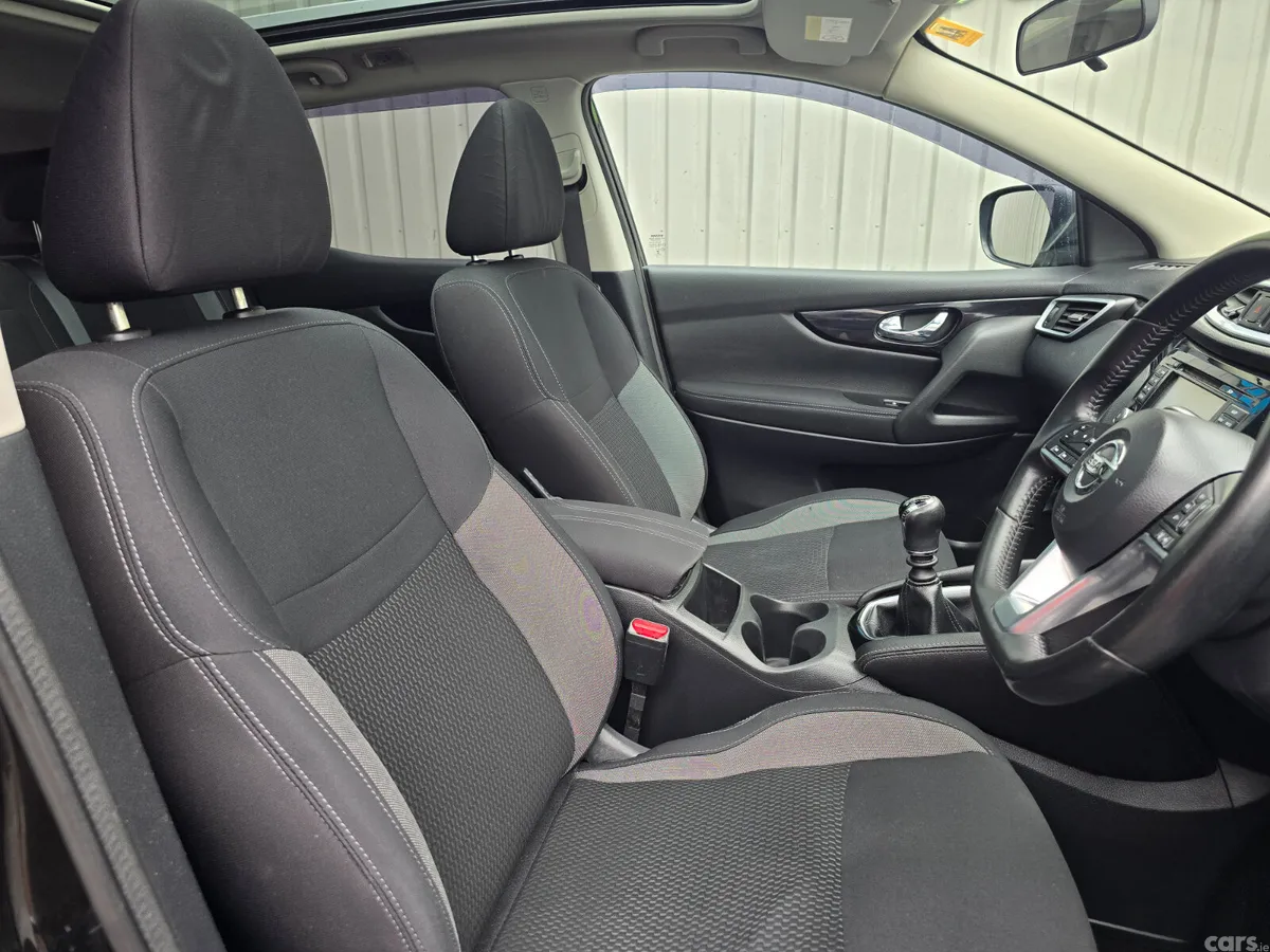 Nissan Qashqai MPV, Diesel, 2018, Black