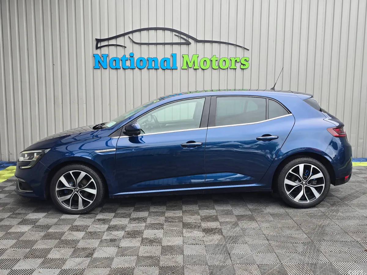 Renault Megane Hatchback, Diesel, 2019, Blue