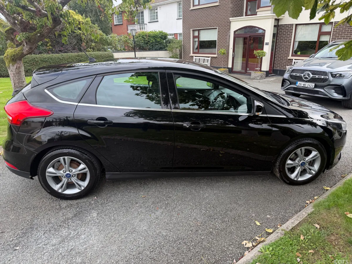 Ford Focus Hatchback, Diesel, 2017, Black