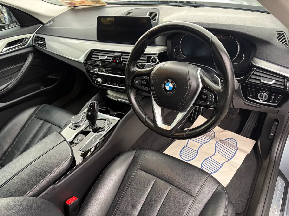 BMW 5-Series Saloon, Petrol Plug-in Hybrid, 2018, Blue