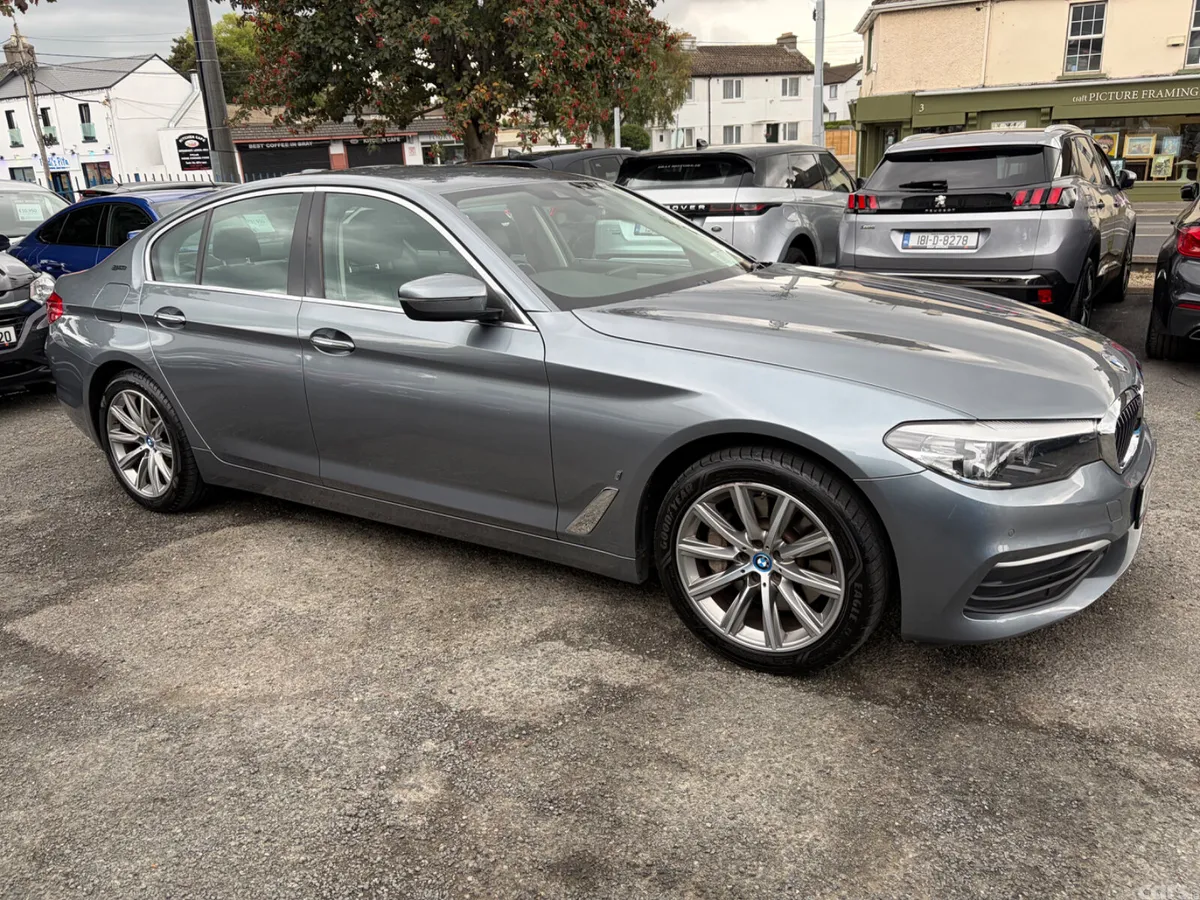 BMW 5-Series Saloon, Petrol Plug-in Hybrid, 2018, Blue