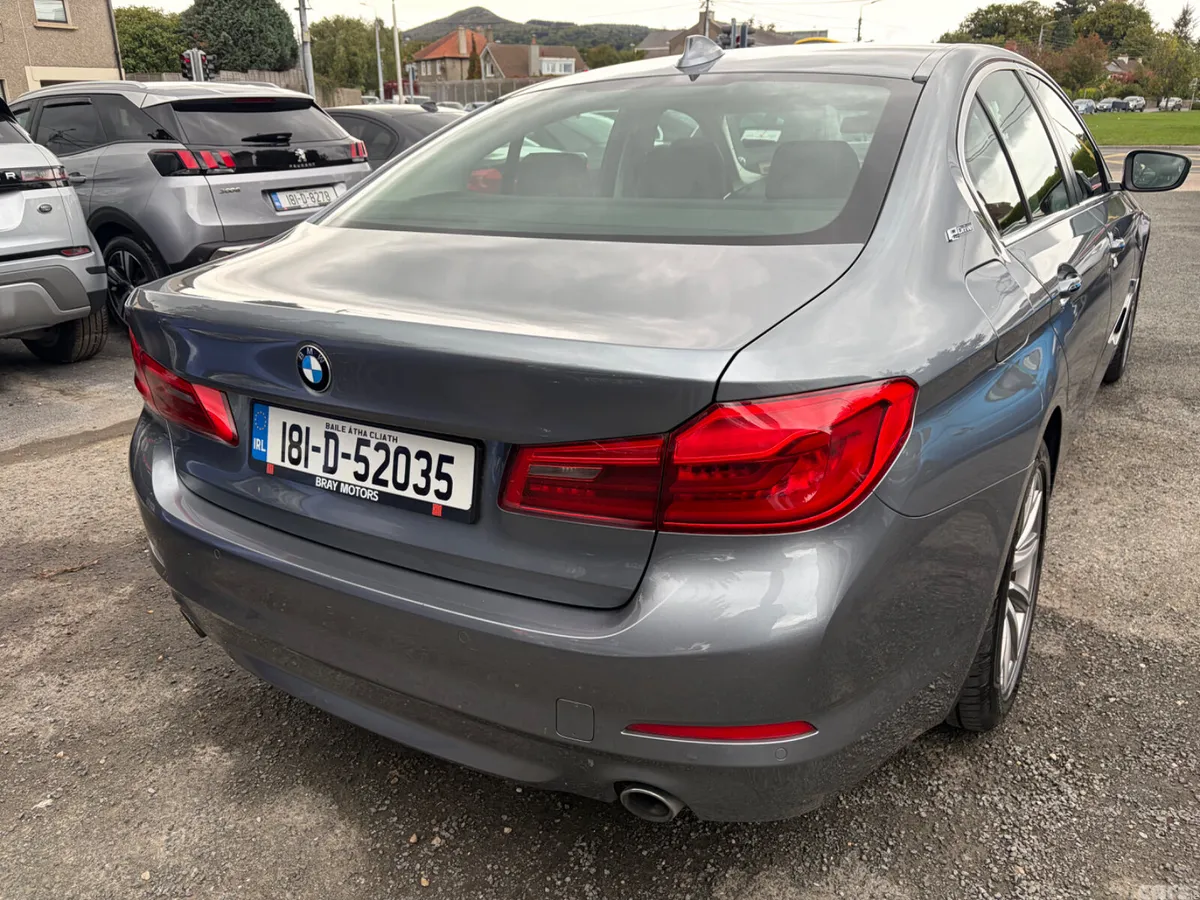 BMW 5-Series Saloon, Petrol Plug-in Hybrid, 2018, Blue