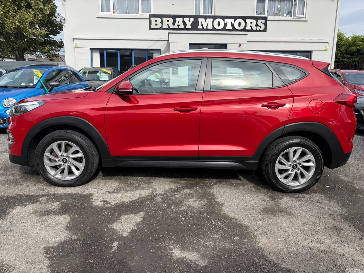 Hyundai Tucson SUV, Diesel, 2017, Red