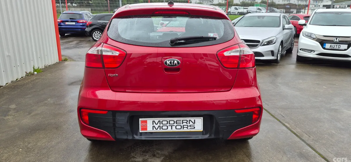Kia Rio Hatchback, Petrol, 2016, Red