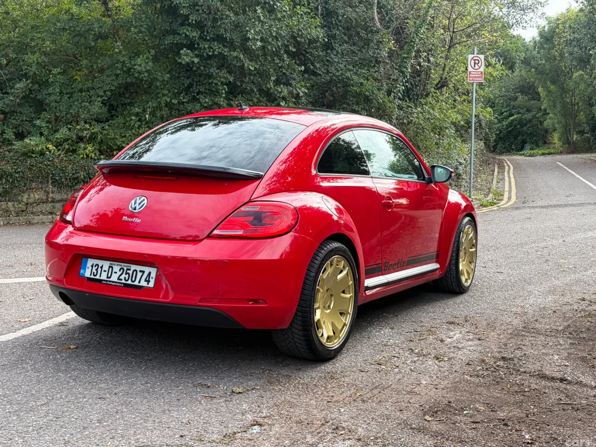 Volkswagen Beetle Hatchback, Petrol, 2013, Red