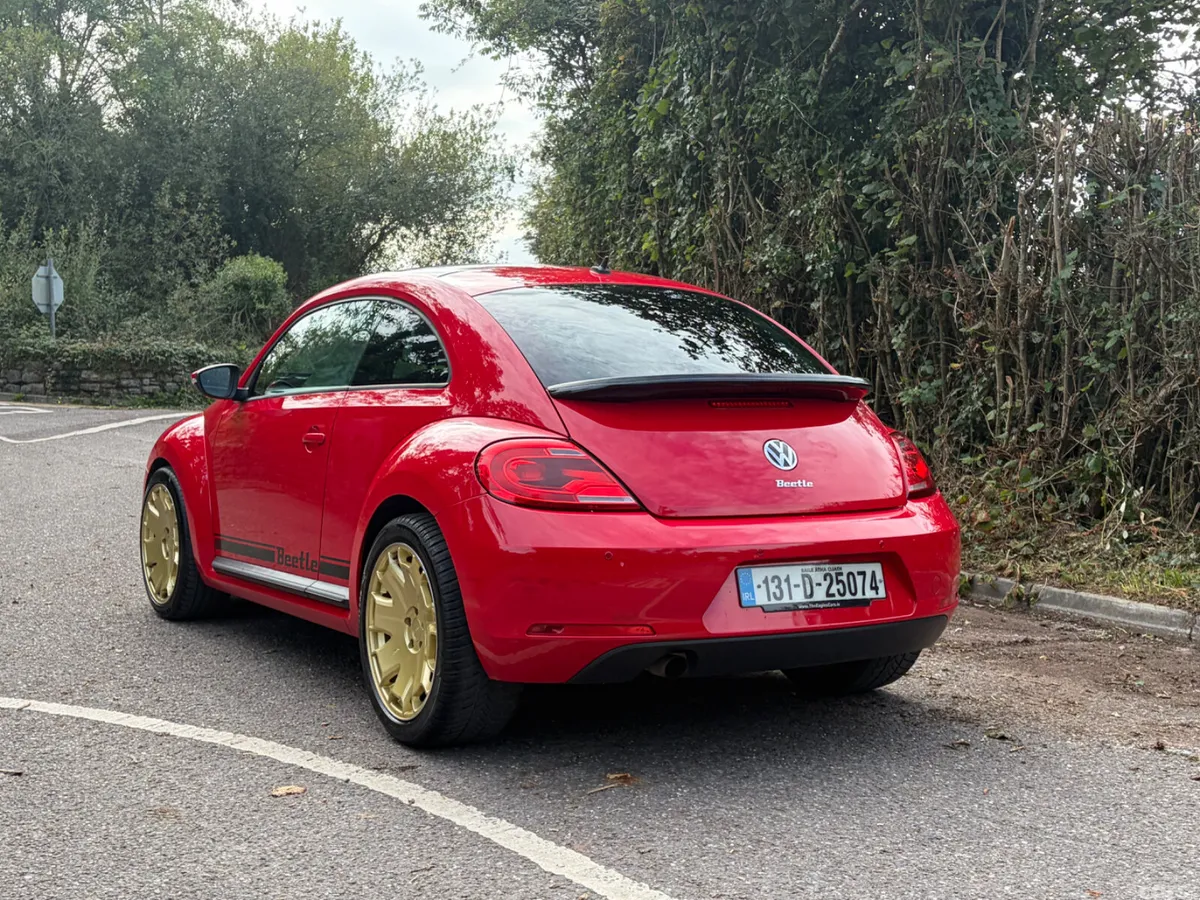 Volkswagen Beetle Hatchback, Petrol, 2013, Red