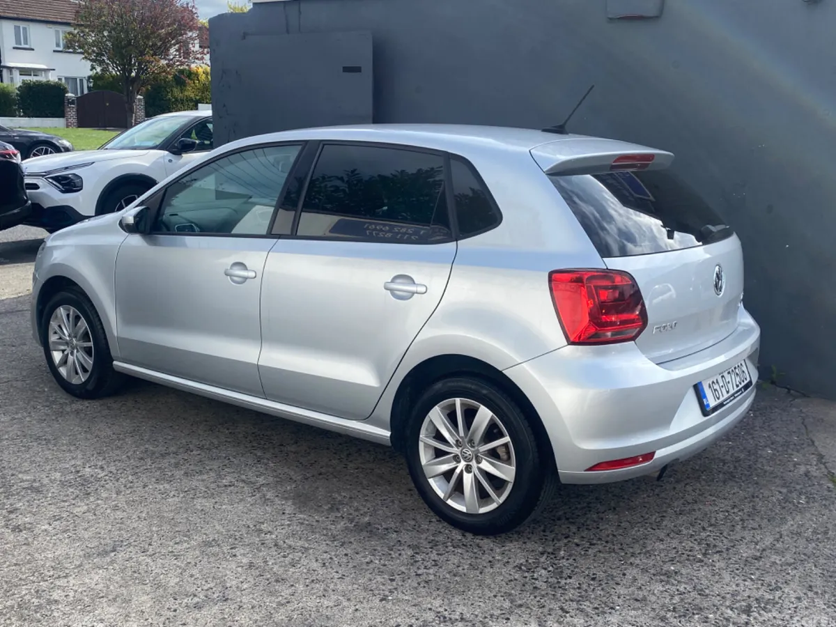 Volkswagen Polo Hatchback, Petrol, 2016, Silver
