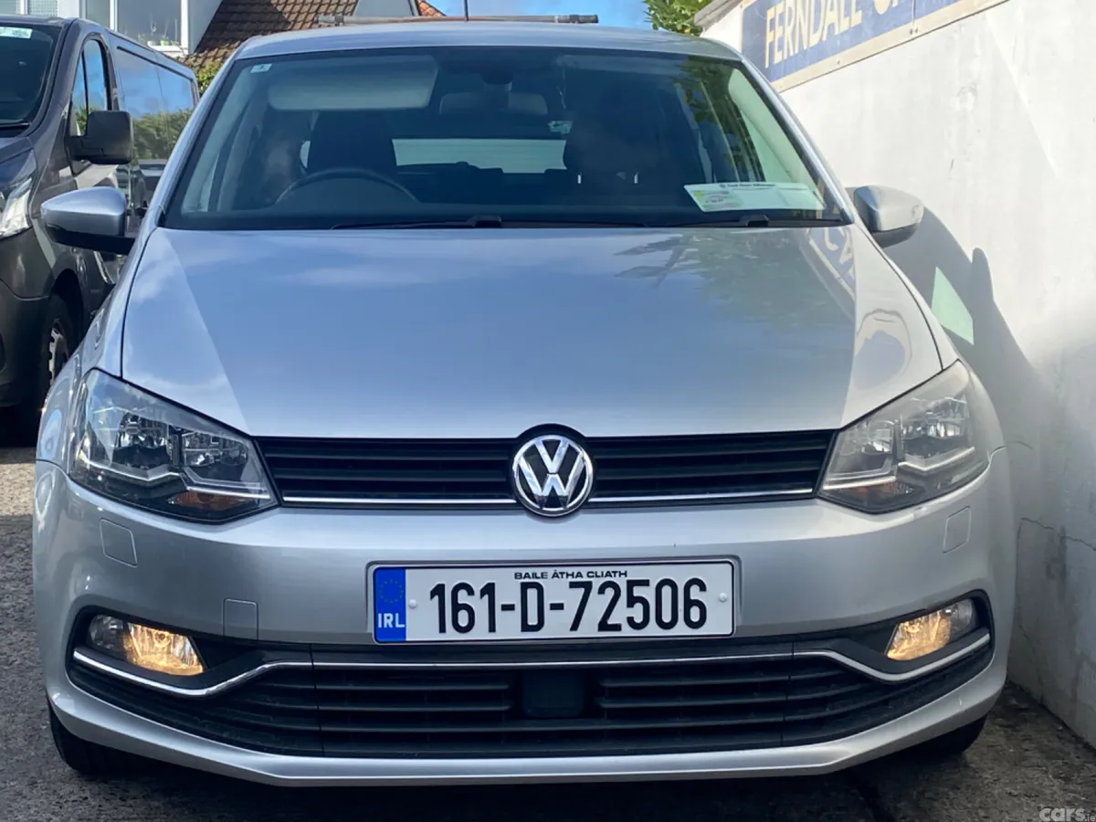 Volkswagen Polo Hatchback, Petrol, 2016, Silver