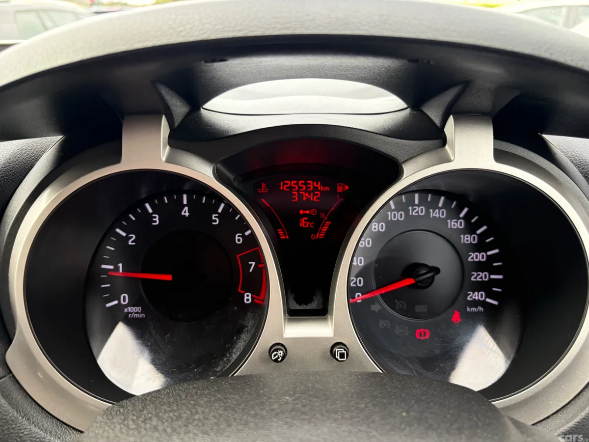 Nissan Juke SUV, Petrol, 2013, Grey