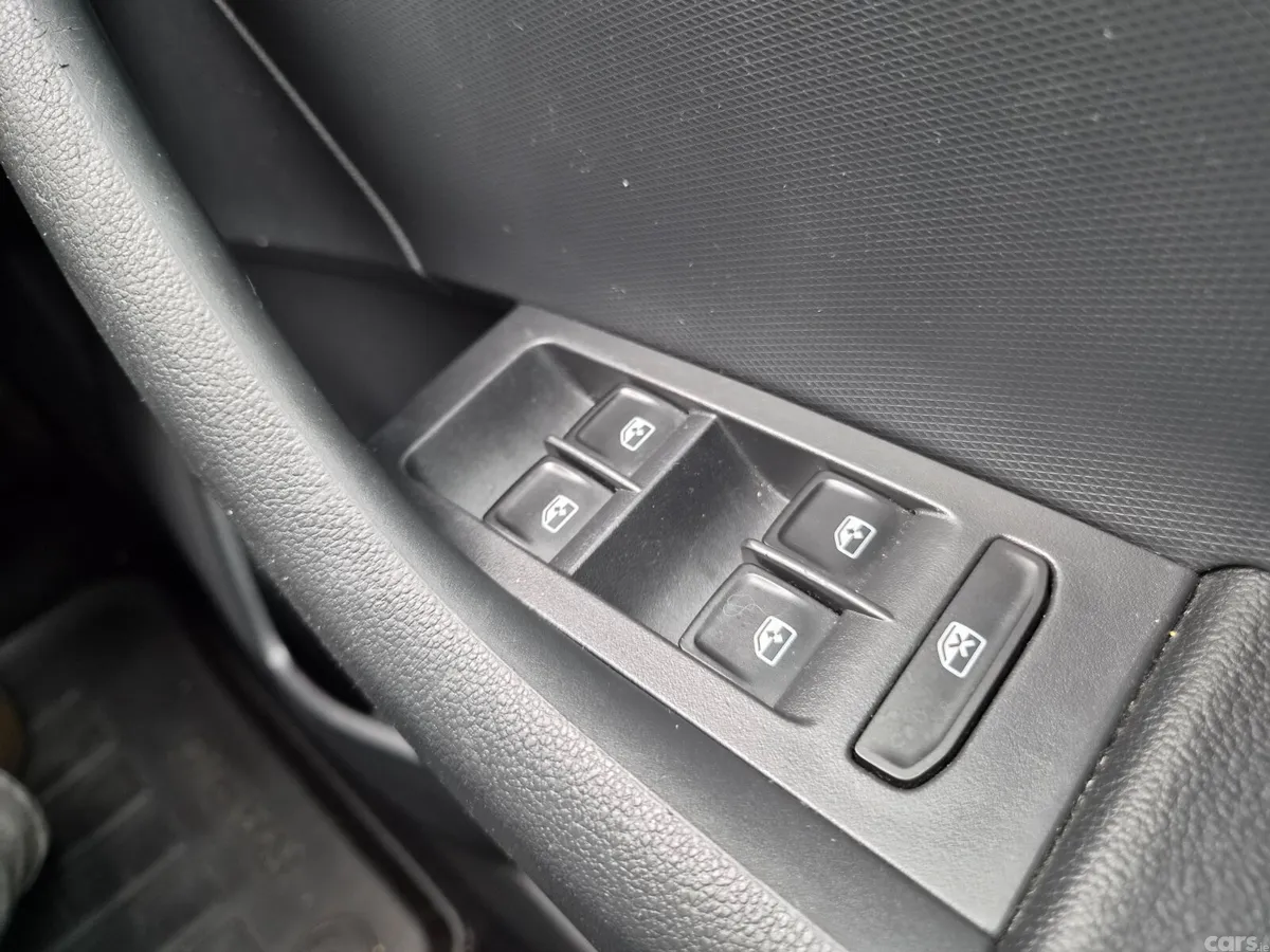 Skoda Rapid Hatchback, Petrol, 2018, Blue