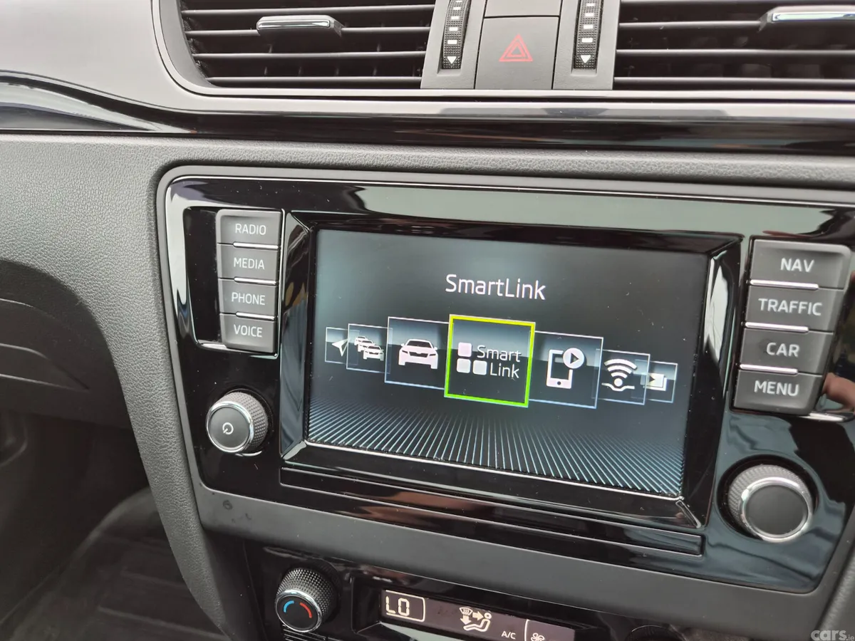 Skoda Rapid Hatchback, Petrol, 2018, Blue