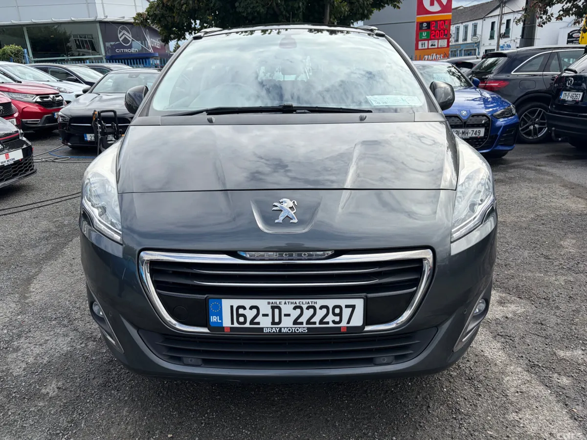 Peugeot 5008 MPV, Diesel, 2016, Grey