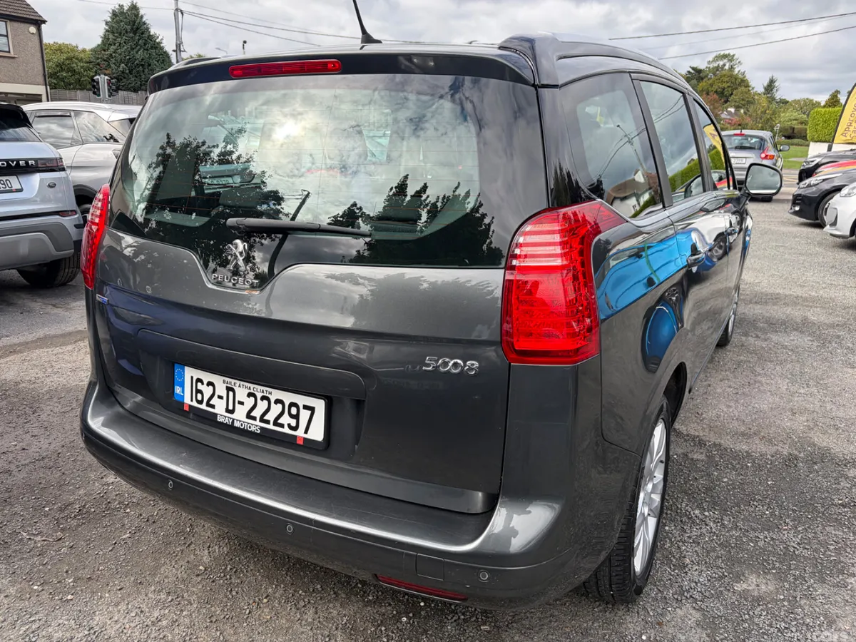 Peugeot 5008 MPV, Diesel, 2016, Grey
