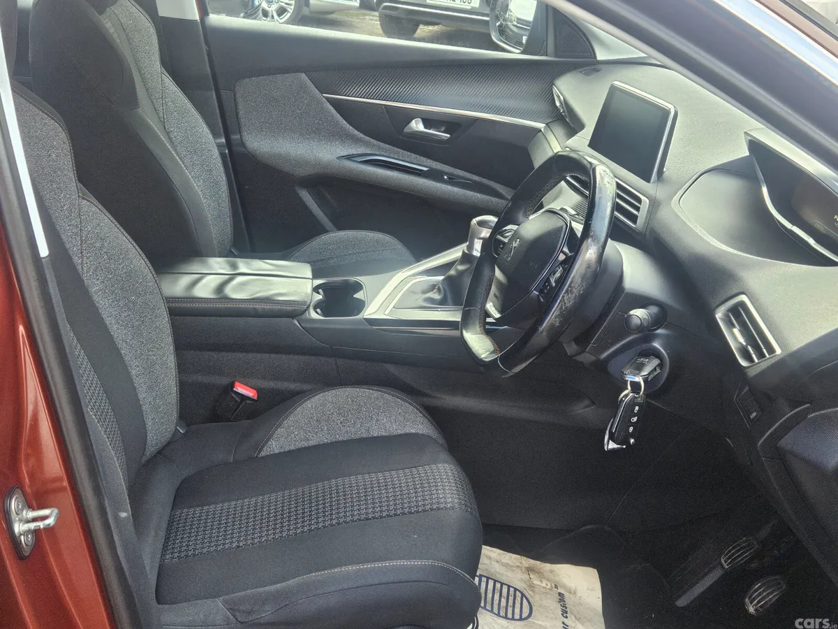 Peugeot 3008 SUV, Diesel, 2017, Brown