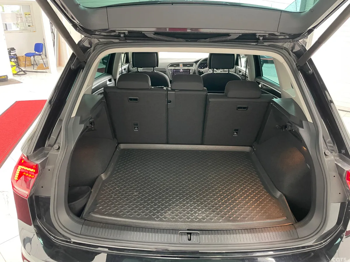 Volkswagen Tiguan Estate, Diesel, 2020, Black