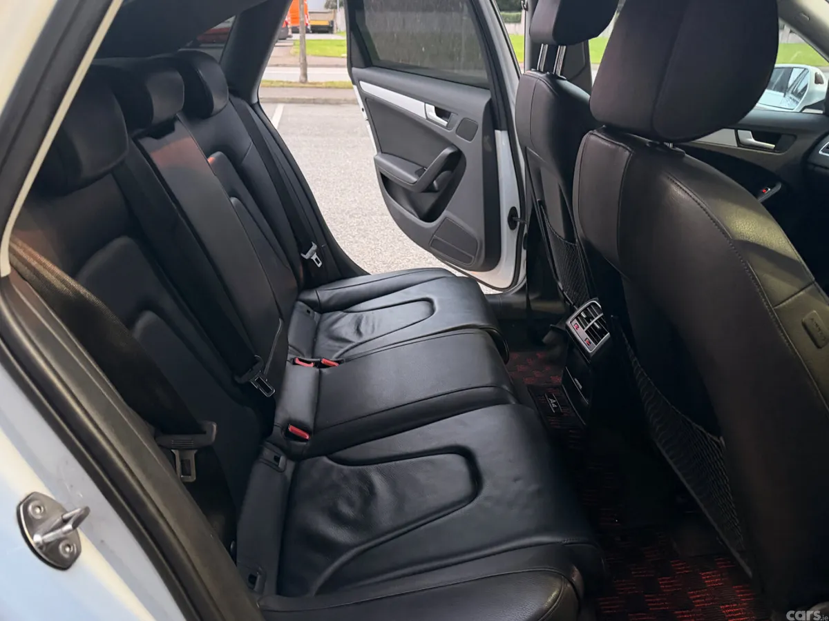 Audi A4 Saloon, Petrol, 2016, White