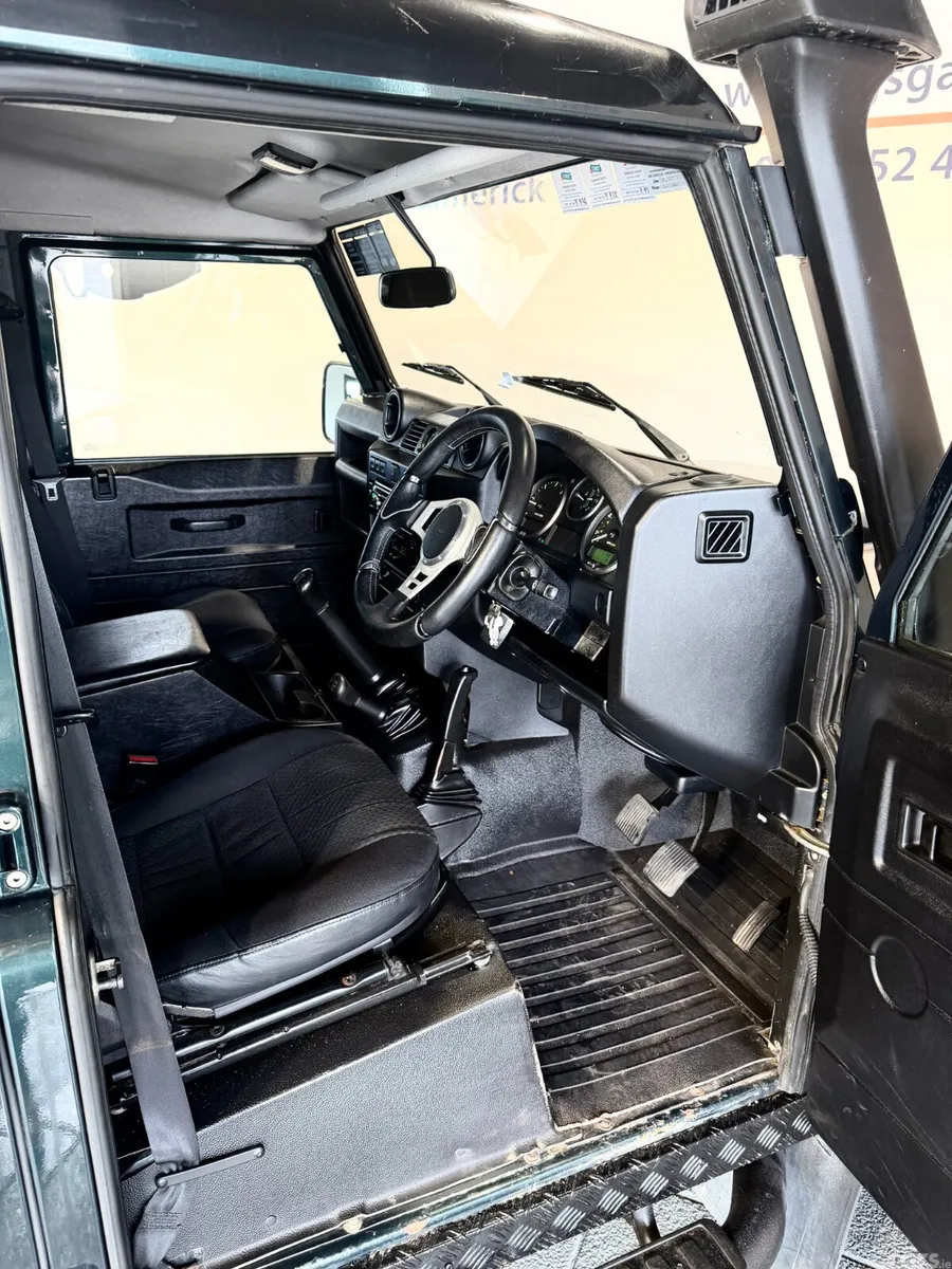Land Rover Defender SUV, Diesel, 2014, Green