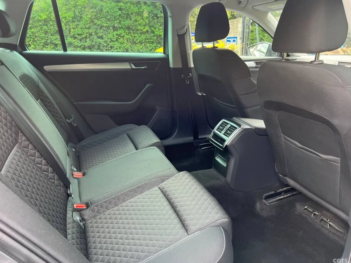 Skoda Superb Estate, Diesel, 2023, Grey