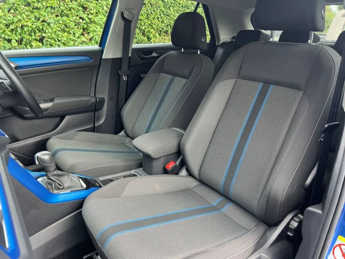 Volkswagen T-Roc SUV, Diesel, 2021, Blue