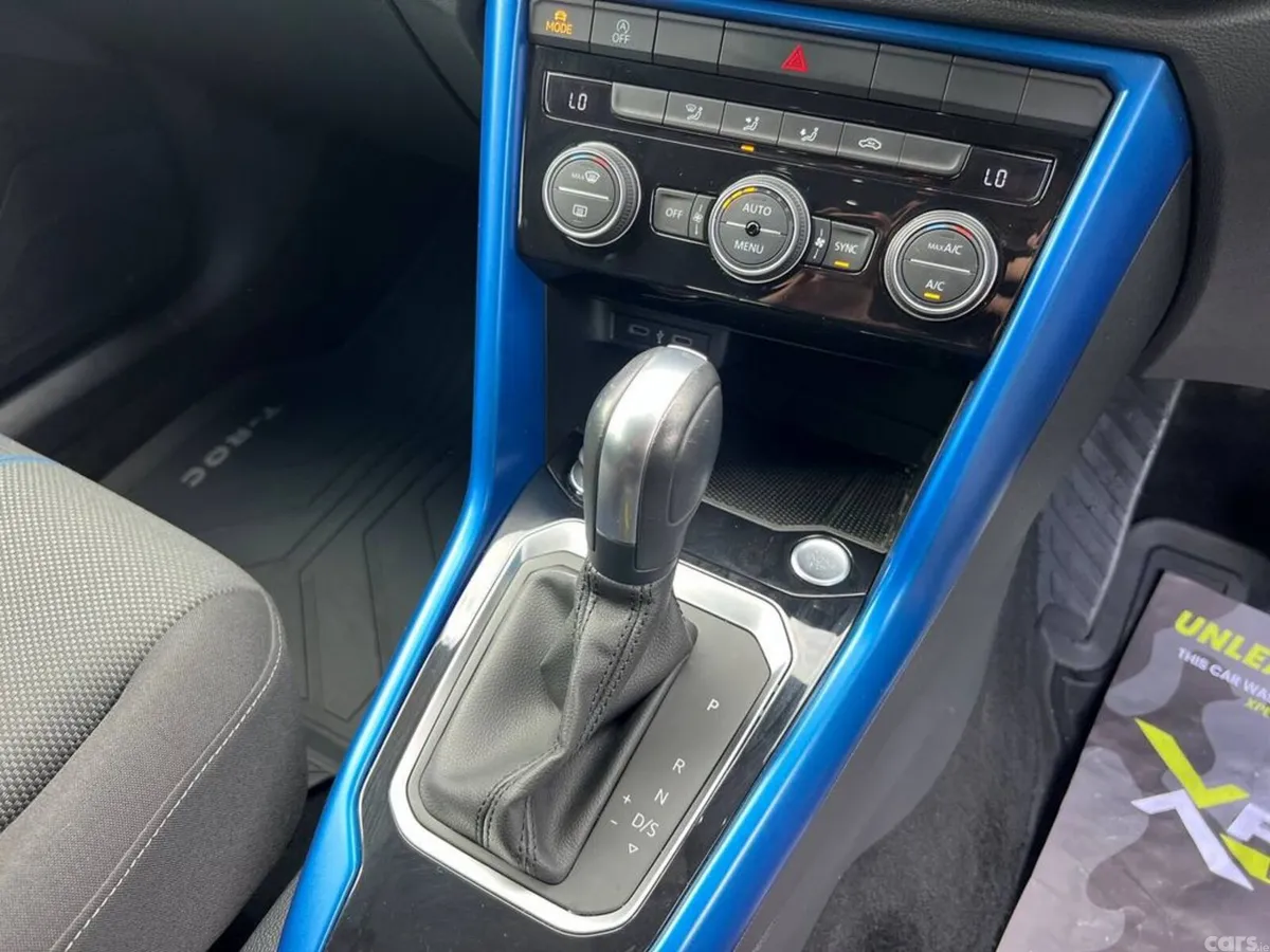 Volkswagen T-Roc SUV, Diesel, 2021, Blue