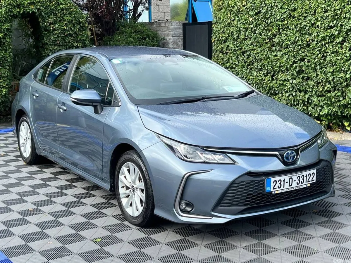 Toyota Corolla Saloon, Petrol Hybrid, 2023, Grey