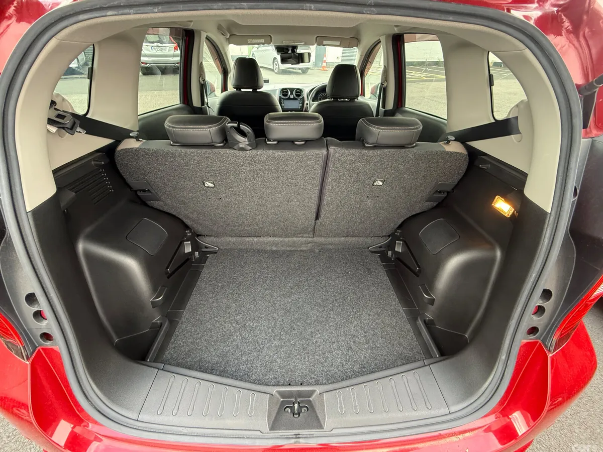Nissan Note MPV, Petrol Hybrid, 2018, Red