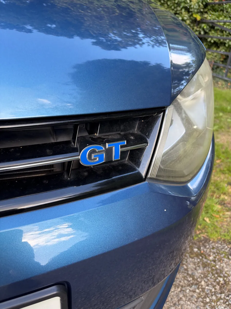 Volkswagen Polo Hatchback, Petrol, 2014, Blue