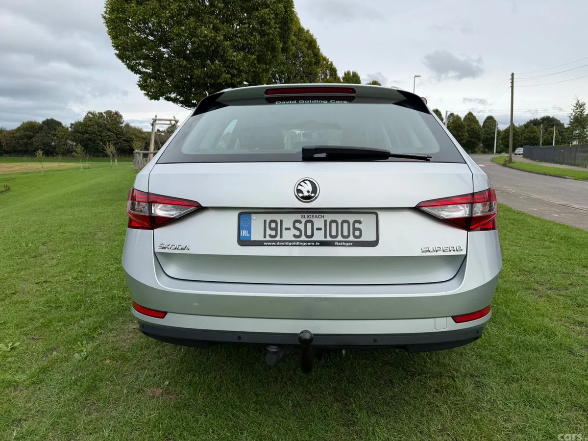 Skoda Superb Estate, Petrol, 2019, Silver
