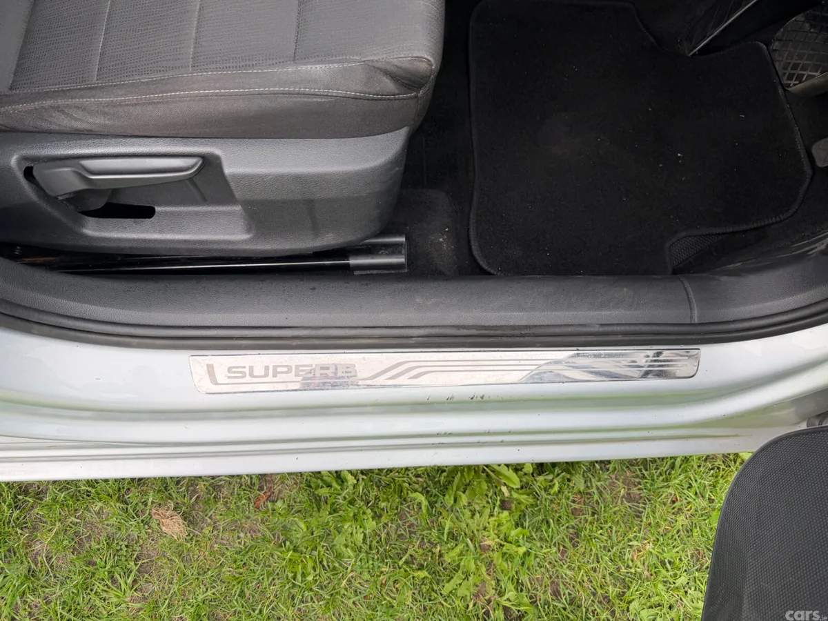 Skoda Superb Estate, Petrol, 2019, Silver