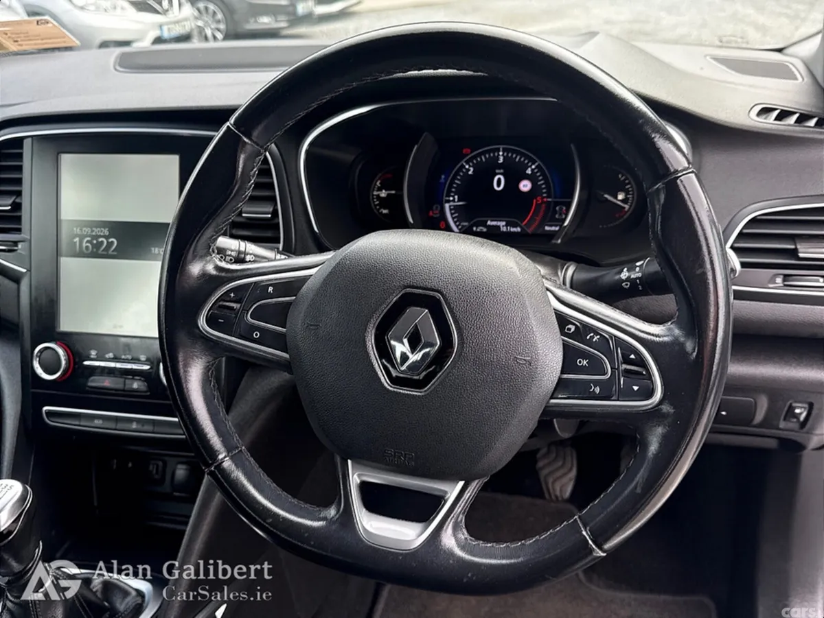 Renault Megane Saloon, Diesel, 2018, Grey