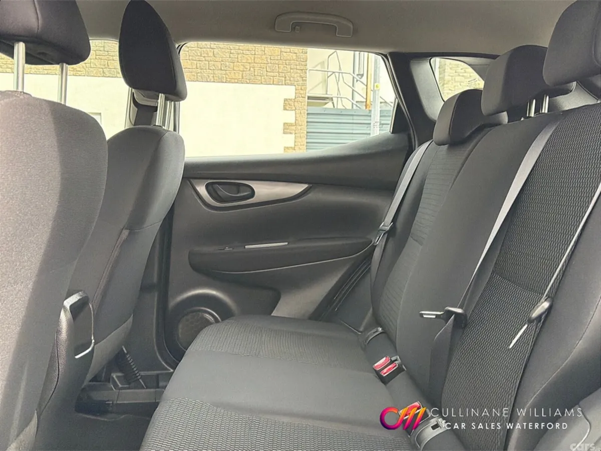 Nissan Qashqai SUV, Diesel, 2018, Grey